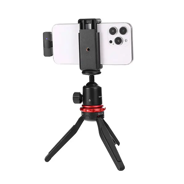 Boya-BY-V2--Ultracompact-2.4GHz-Wireless-Microphone-System-3-600x600.webp